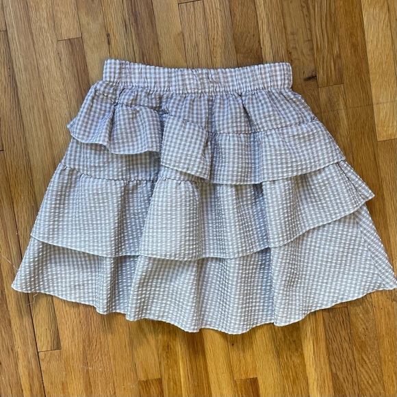 4/$25 Romwe Gingham Ruffle Seersucker Mini Skirt XS Beige Cottagecore Y2K Vibes - Picture 6 of 9